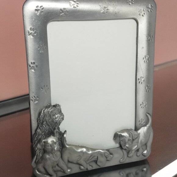 Vintage Seagull Picture Photo Frame Dogs & Puppy Pewter Pets 4x6 Silvertone 1993 - Picture 2 of 11